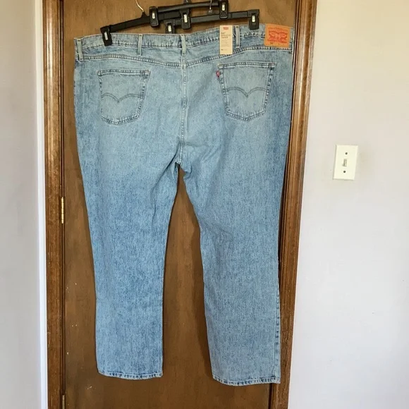 Relisted Levi’s 541 athletic taper distressed jean sits at waist 58 x 34 - Picture 10 of 17